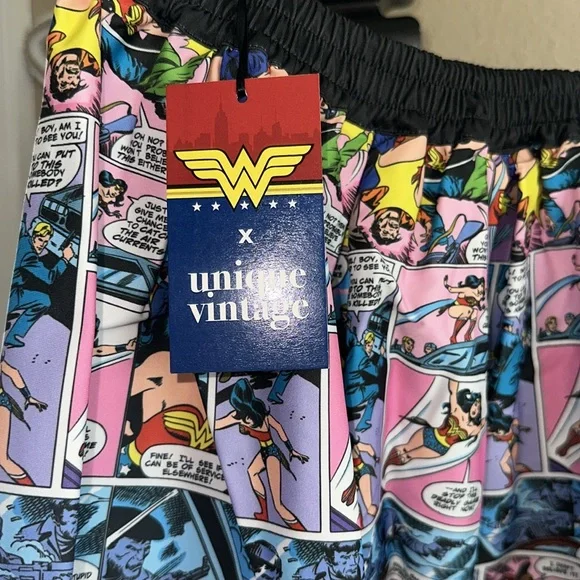 Wonder Woman Comic Skirt - Picture 3 of 8